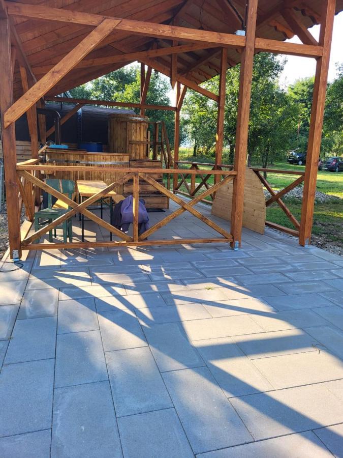 Cristel Casuta Fara Ganduri Hotel Mesentea Exterior foto
